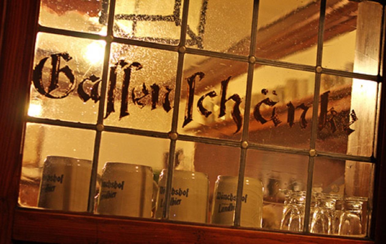 Traditionsgasthof Gruener Baum Bad Staffelstein Exteriér fotografie
